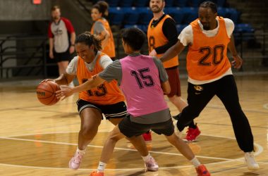 KC Crew Bball at Hyvee Nicole Bissey Photography 24_(2048)