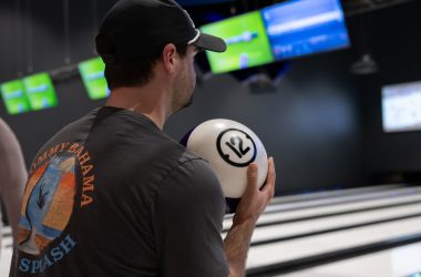 KC Crew Bowling at BluHawk April 29 Nicole Bissey Photography 02_(2048)