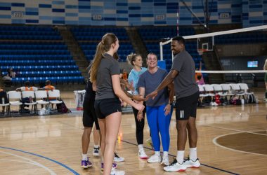 KC Crew Volleyball at Hyvee April 29 Nicole Bissey Photography 08_(2048)