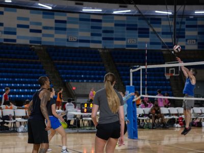 KC Crew Volleyball at Hyvee April 29 Nicole Bissey Photography 09