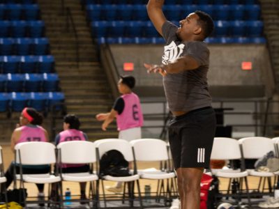 KC Crew Volleyball at Hyvee April 29 Nicole Bissey Photography 10