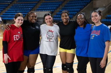 KC Crew Womens Vball at Hyvee Nicole Bissey Photography 02_(2048)