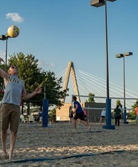 Sand-Volleyball-Serving14-scaled