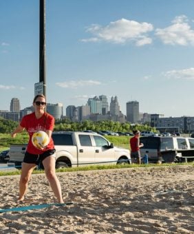 Sand-Volleyball-Serving4-scaled