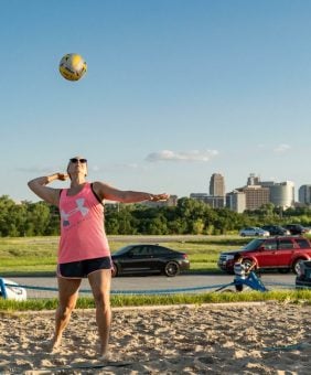 Sand-Volleyball-Serving7-scaled