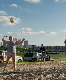 Sand-Volleyball-Serving8-scaled