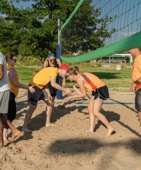 Sand-Volleyball-Team-Photo7-scaled